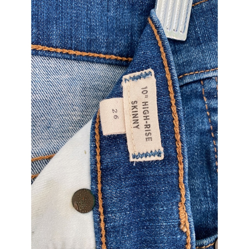 Madewell 10" High-Rise Skinny Jeans: Chewed-Hem Edition Size 26 - Picture 9 of 15